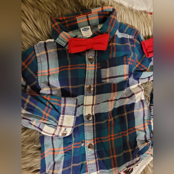 6-9 month holiday bundle - Picture 3 of 3